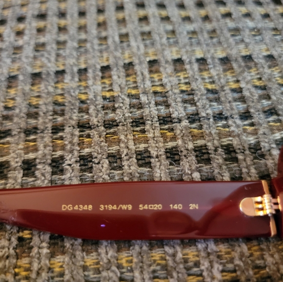 Authentic Dolce Gabbana sunglasses 👓 - Picture 8 of 11